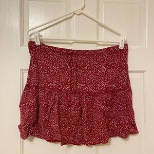 Brandy Melville: Red floral mini skirt